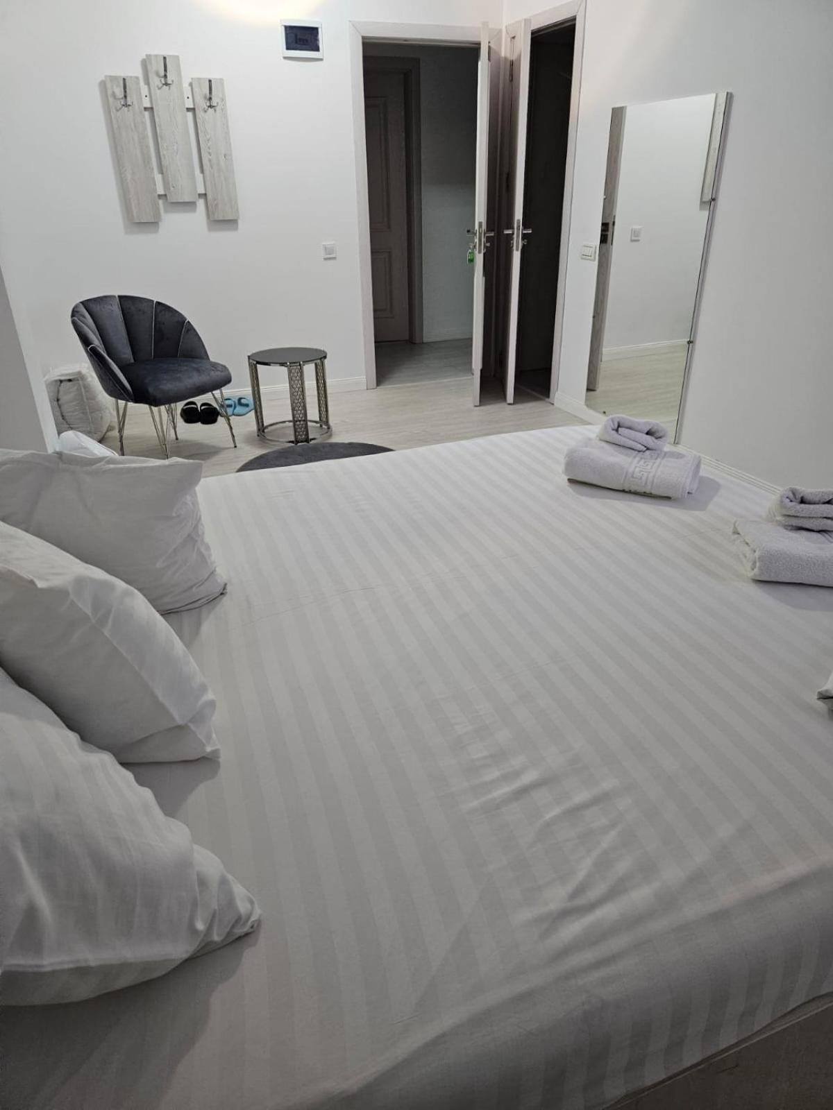 Perdemi Motel กาลาจิ ภายนอก รูปภาพ